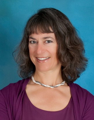 photo of Lisa Nicholson